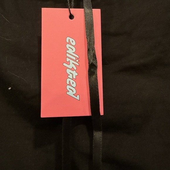 Edikted Off The Shoulder Bell Sleeve Lace Ribbon Trim Crop Top Black SZ L - Picture 7 of 8